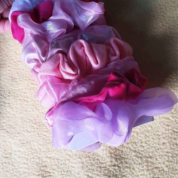 Scrunchie set - Picture 5 of 5